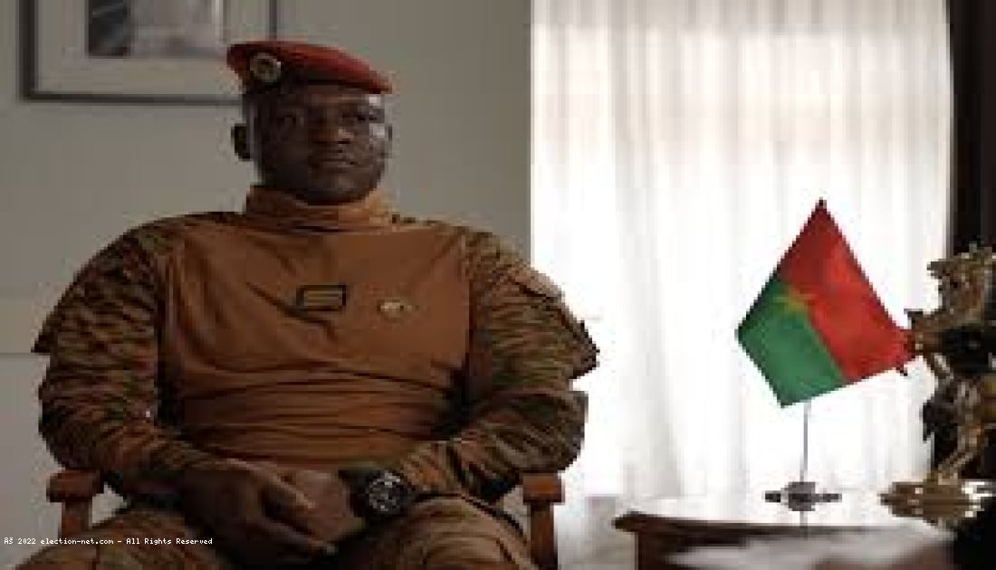 Burkina Faso: le capitaine Ibrahim Traoré confirme son intention de diriger le pays encore cinq ans