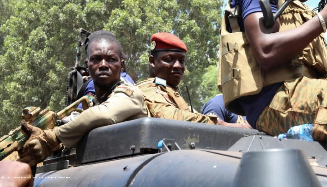 Burkina Faso: le gouvernement rappelle l'obligation du service militaire