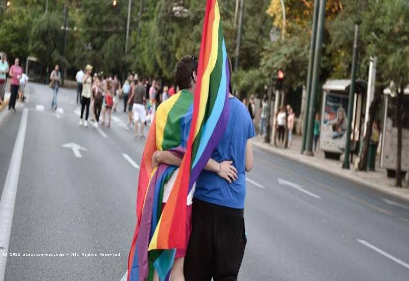 Grèce : le Parlement légalise le mariage des homosexuels