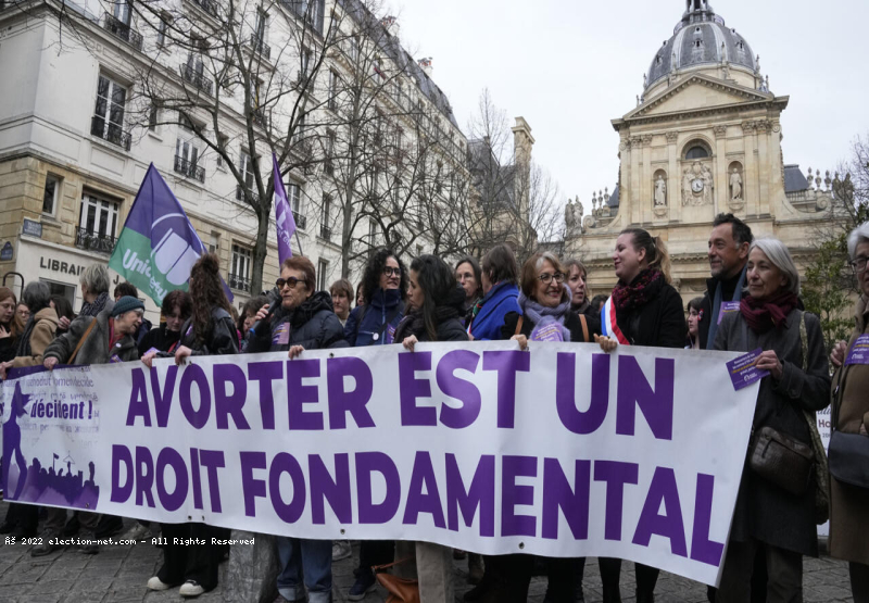 La France en passe d'inscrire l'avortement dans la constitution