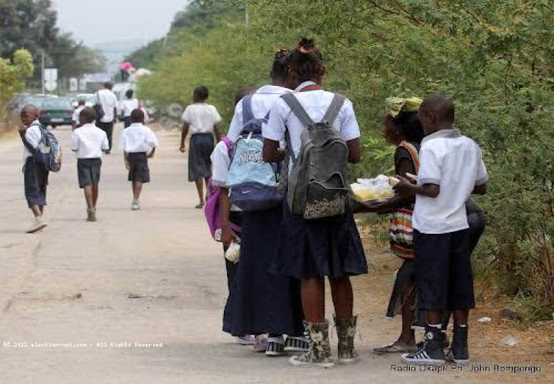 Mbuji-Mayi : opposés à la spoliation de leur école, des élèves de l’ESGTK ont manifesté