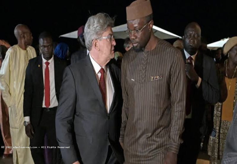 Sénégal : Mélenchon en visite à Dakar, remercié par Sonko de « son soutien constant »