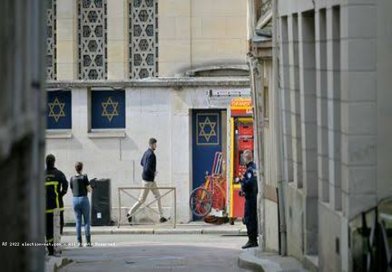 France : la police tue un homme armé qui a tenté de mettre le feu à une synagogue