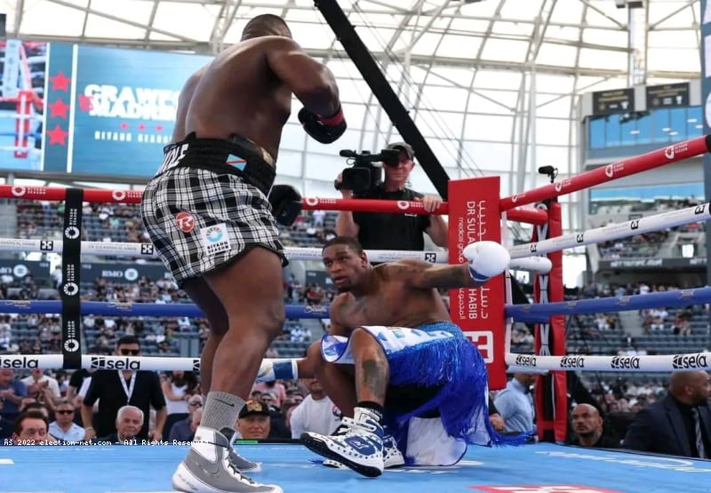 Boxe : Martin Bakole renverse Jared Anderson