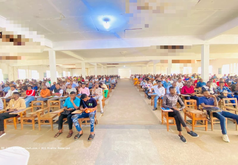 RDC : Kabila vs Tshisekedi, le match des dépenses présenté aux étudiants de Kikwit par le CREFDL