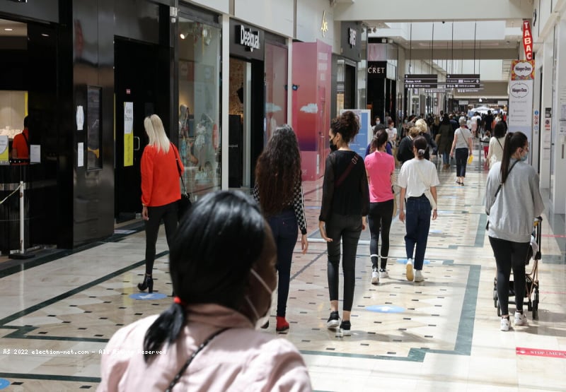 France : en plein shopping une dirigeante de l’aviation civile congolaise dépouillée