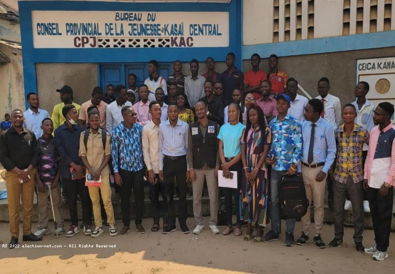 Kasaï-Central : des jeunes consultés sur la Constitution congolaise